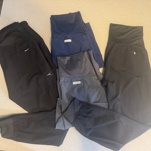 Jogger style maternity scrub pants.